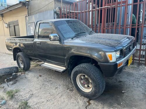 HILUX SINGLE CABIN 