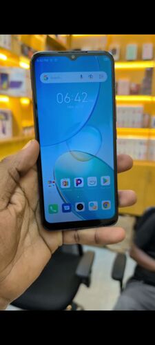 Infinix Hot 12i