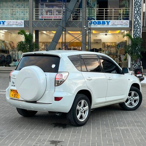 Rav4 inauzwa 23 