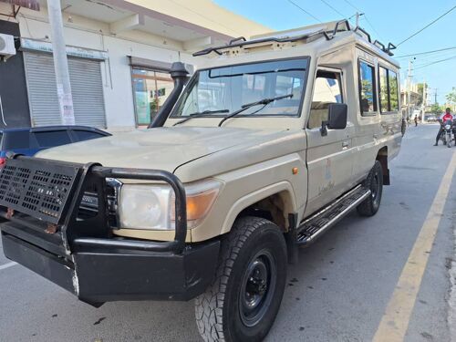 Inauzwa Toyota Landcruiser 