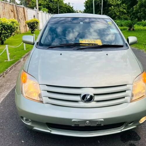 TOYOTA IST 