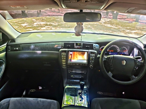 Toyota Crown Athlete 