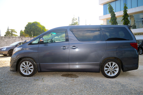 TOYOTA ALPHARD