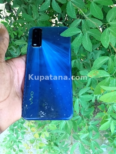 VIVO Y20 