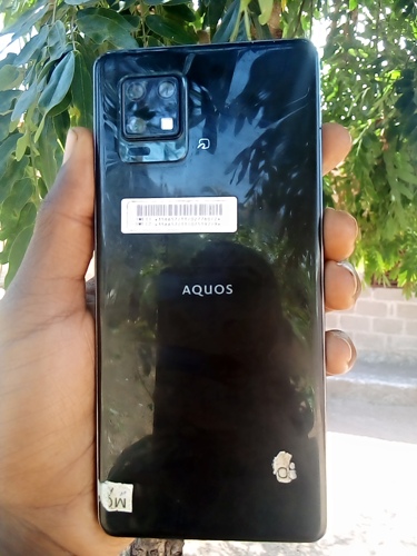 Aquos zero 6