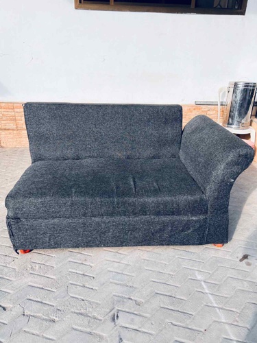 sofa ya watu wawil