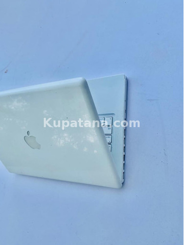 Mac-Book 270,000