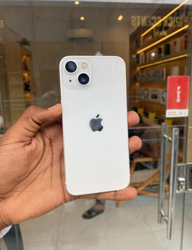 iPhone 13 