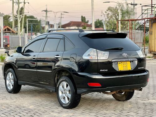 Toyota Harrier DZE
