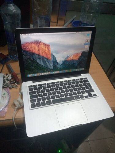 MacBook pro core i5 4gb ram