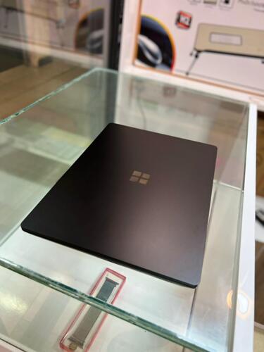 MICROSOFT SURFACE