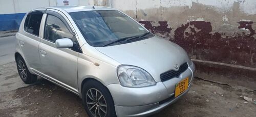 Toyota vitz rs