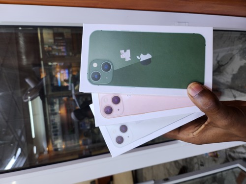 Iphone 13 plain 