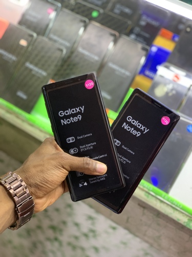 Samsung Galaxy Note 9 (128 and 512 gb)