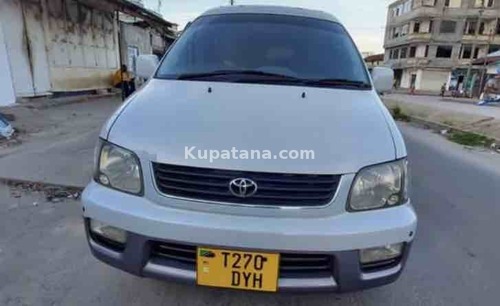TOYOTA NOAH OLD MODEL SR40 