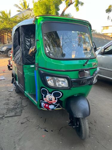 Bajaj king nzuri sana DCZ