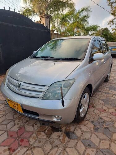 TOYOTA IST FOR SALE