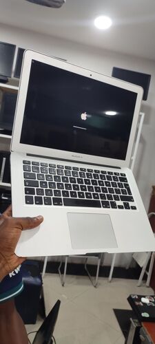 MacBook Air corei5