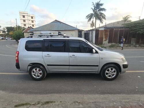 Probox inauzwa 8