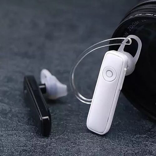 Bluetooth earbuds 