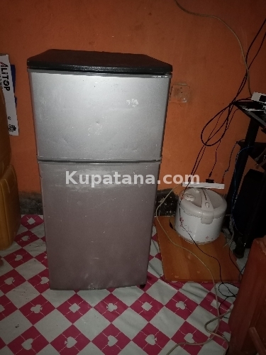 Nauza Fridge Hitachi Medium Lak 260k 