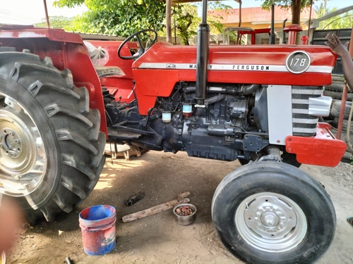 Tractor Massey Ferguson 188