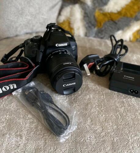 Canon 700D with lens 18-55mm