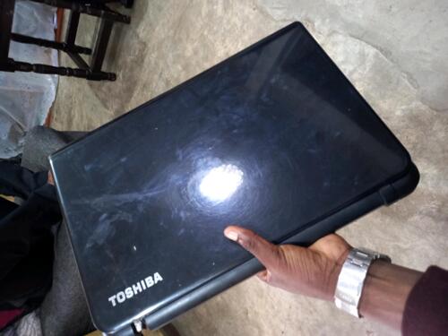 TOSHIBA SATELLITE C55