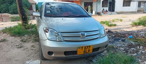 Toyota  ist  5.8