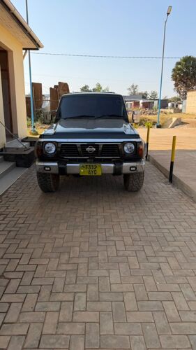 Nissan safari short