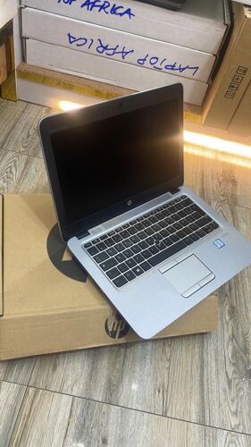 Laptop HP Ram 8 Brand New 