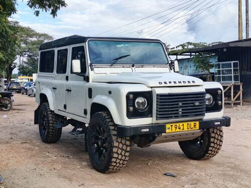 Land rover defender 