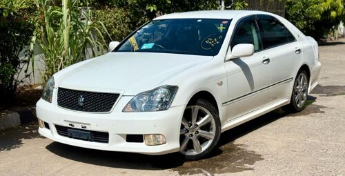 Toyota crown Athletic 