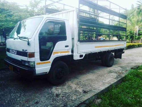 Isuzu Elf (Azw)