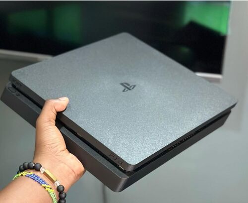 Ps4 slim 