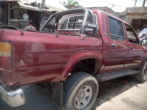 Hilux diesel manual 4wd