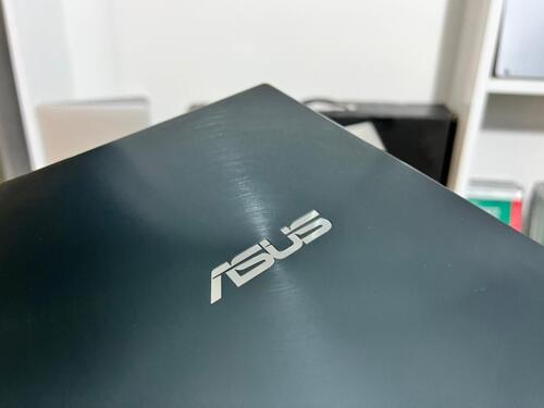 ASUS ZenBook Laptop computer