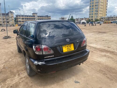 TOYOTA HARRIER OLD MODEL 