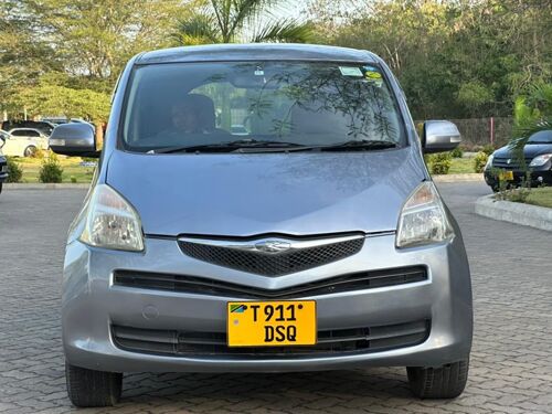 Toyota Ractis DSQ 1290cc 