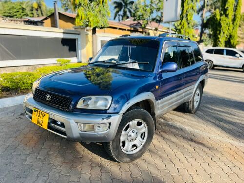 Toyota RAV4 old ipo mwanza