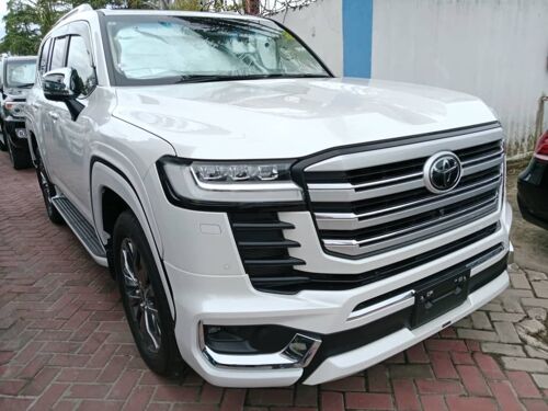 Toyota Landcruiser  300 