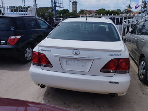 TOYOTA CROWN ATHLETS 2004