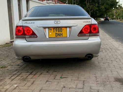 TOYOTA CROWN ATHLETE