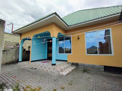 YA ROOM-5,KIVULE MAKONDE