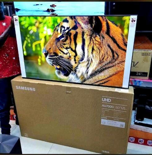 50-AU8000 SAMSUNG CRYSTAL UHD 4K LATES Tv