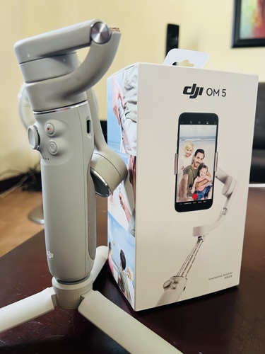 DJI Osmo Mobile 5