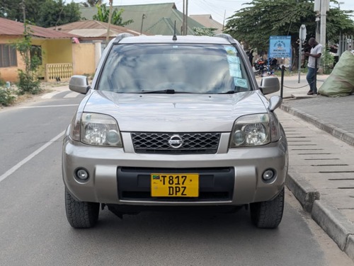 NAUZA NISSAN EXTRAIL 