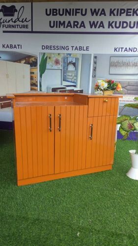 KITCHEN CABINET 