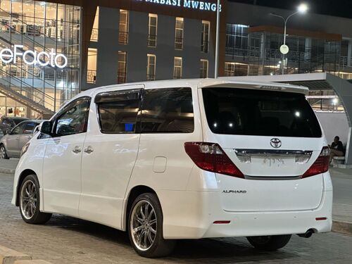 Alphard  mpya 2009