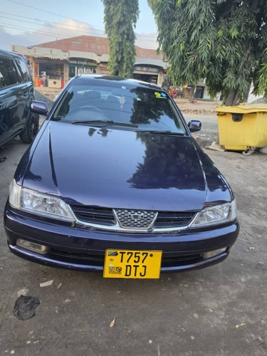 NAUZA TOYOTA CARINA TI 